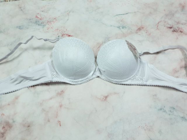 Áo ngực mút dày vừa 45k /1 cái