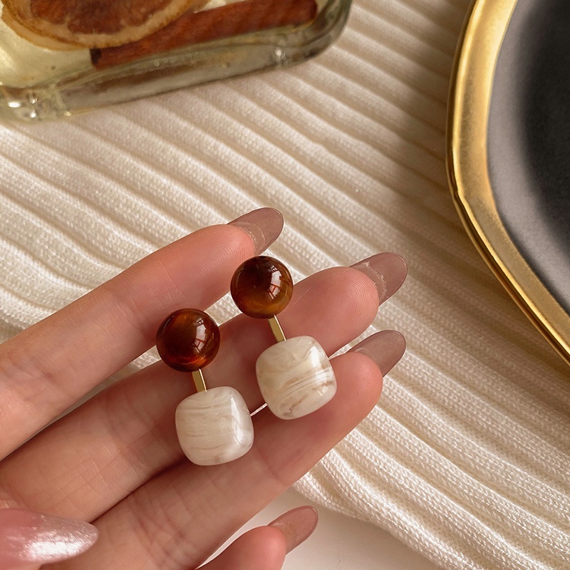 Khuyên Tai Đính Hạt Ngọc Trai Kiểu Hàn Quốc Thanh Lịch