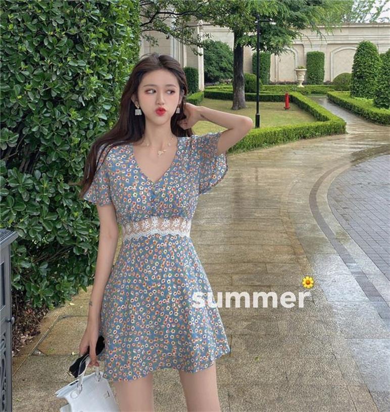 Đầm hoa cổ V tay ngắn thời trang ngọt ngào dành cho nữ