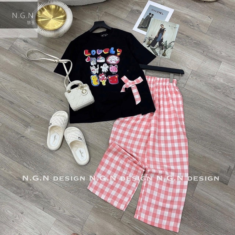 [ 𝐅𝐑𝐄𝐄 𝐒𝐇𝐈𝐏 ]SÉT ÁO PHÔNG Love MIX QUẦN SUÔNG CARO HỒNG , ÁO COTTON MỀM MIN LẮM Ạ