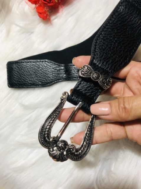 Thắt lưng bản 4cm. Mặt khoá phong cách