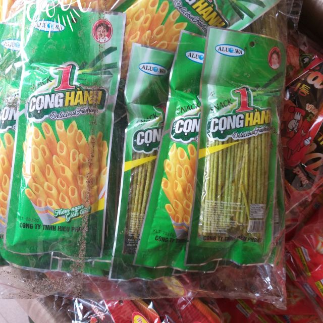 Bịch 30 gói snack cọng hành