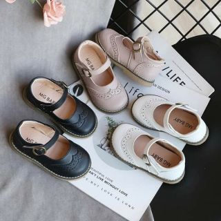Giầy vintage bé gái