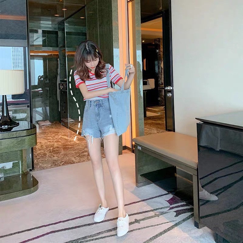 Quần short jean nữ KHOÉT 2 BÊN CÀO TƯA xanh nhạt mẫu mới 004O-1