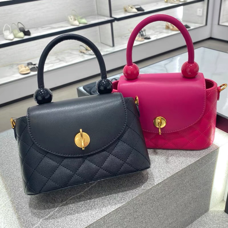 Charles and Keith Lingge túi xách khóa túi đi lại phụ nữ túi sling túi vai