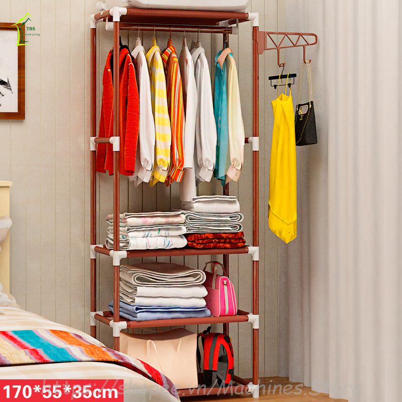 Giá treo quần áo đa năng phù hợp với những gia đình có không gian hẹp