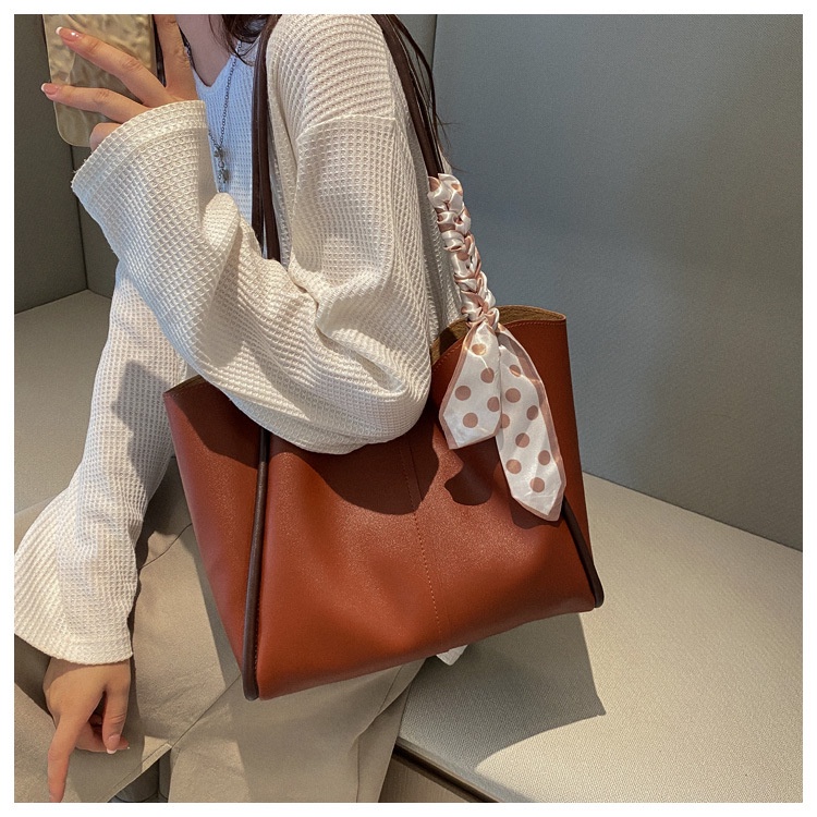 Túi Xách Đeo Vai Cỡ Lớn Thời Trang Thu Đông Cho Nữ