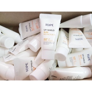 Kem Chống Nắng IOPE UV Shield Sun Protector EX 15ml