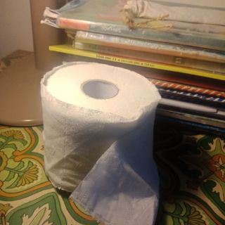 Giấy vệ sinh Hàn Quốc 3 lớp -1k
