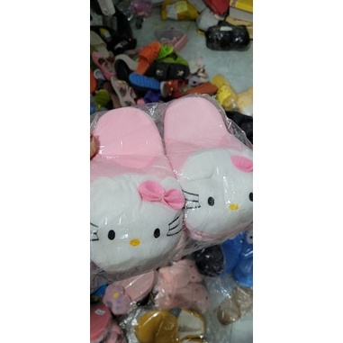 Dép mang trong nhà hình thú