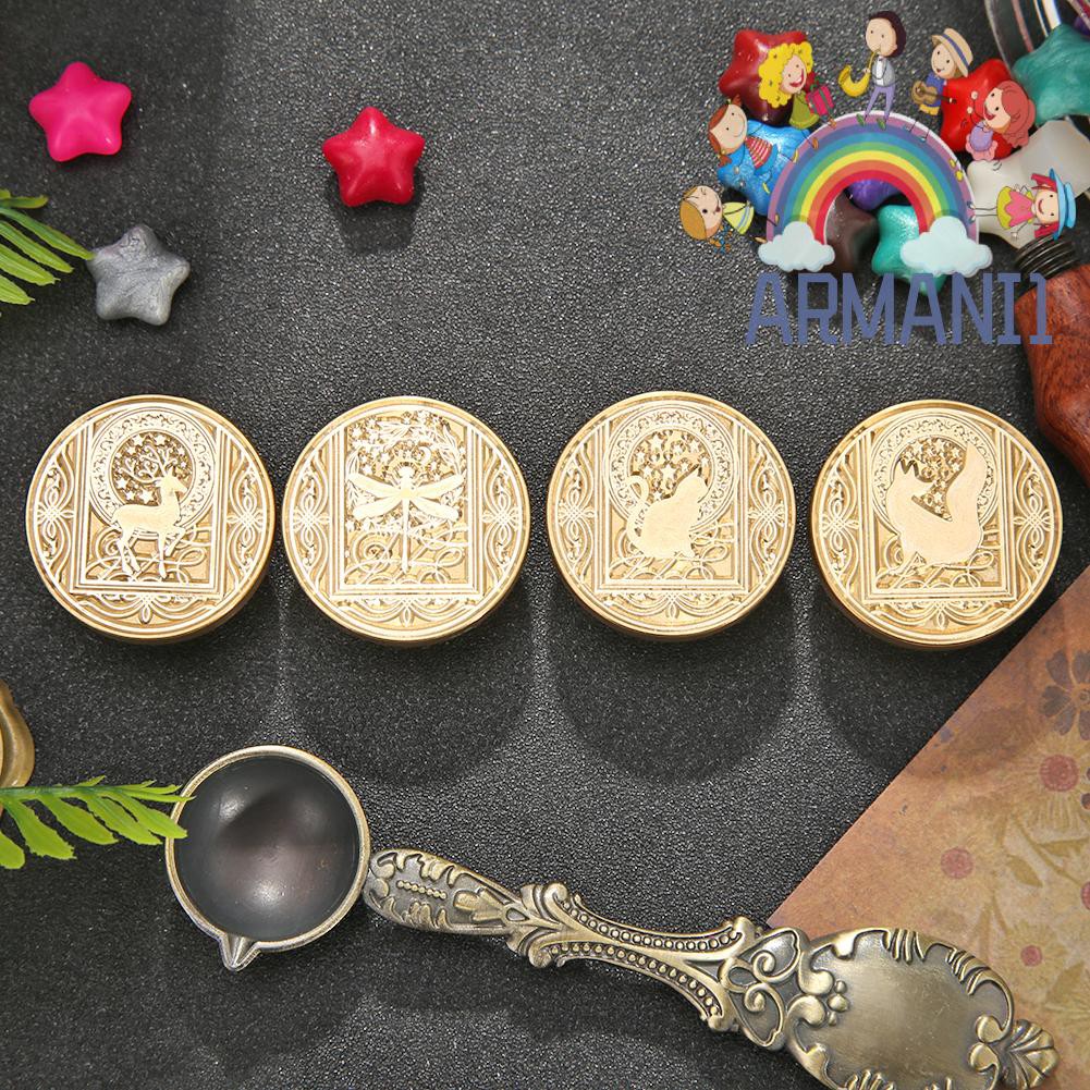 Con dấu đóng sáp niêm phong trang trí thiết kế đầu mạ vàng họa tiết tinh xảo với tay cầm bằng gỗ