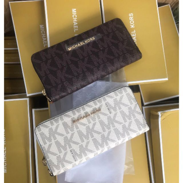 VÍ MICHAEL KORS DÂY KÉO đã cập bến