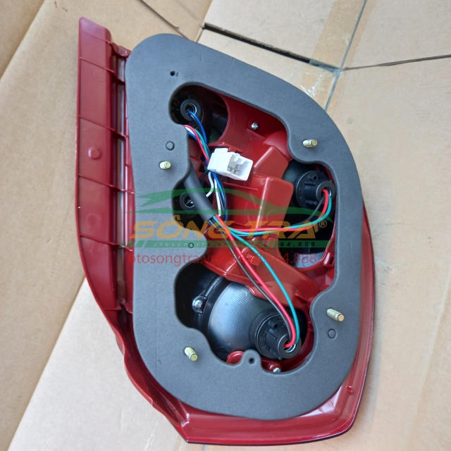 ĐÈN HẬU DAEWOO LACETTI BÊN PHỤ