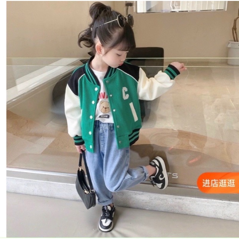 Khoác bomber Qc bé gái