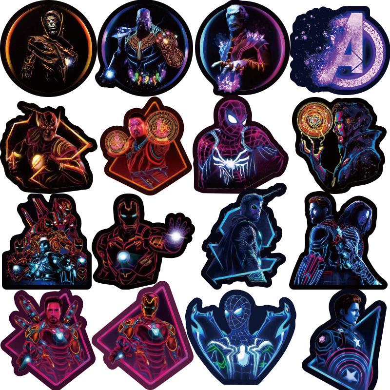 Set 100 decal chủ đề siêu anh hùng Marvel phản quang