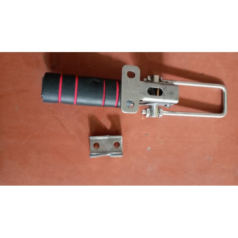 Bộ tay khóa tủ cơm 6 khay ,9 khay, 12 khay. chất liệu inox, tay bọc xốp chất lương cao, bền đẹp