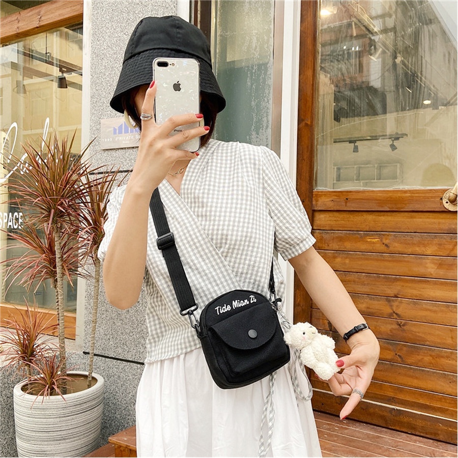 Túi Đeo Chéo Mini Vải Canvas Kèm 2 Mặt Gấu Hoặc 2 Sticker Siêu Dễ Thương Phong Cách Thời Trang