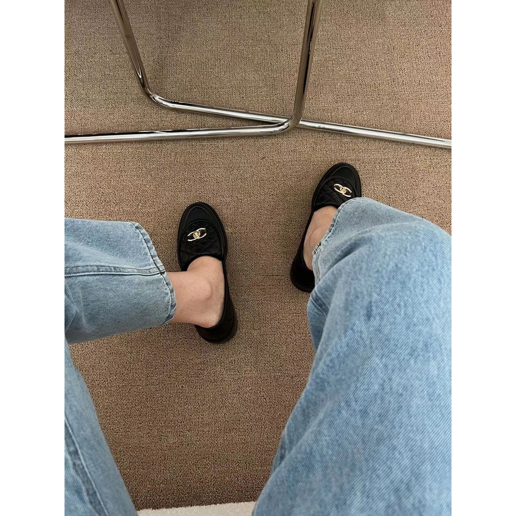 Giày Lười Nữ Da Cừu &amp; Kim Loại Màu Vàng Không Có Hộp