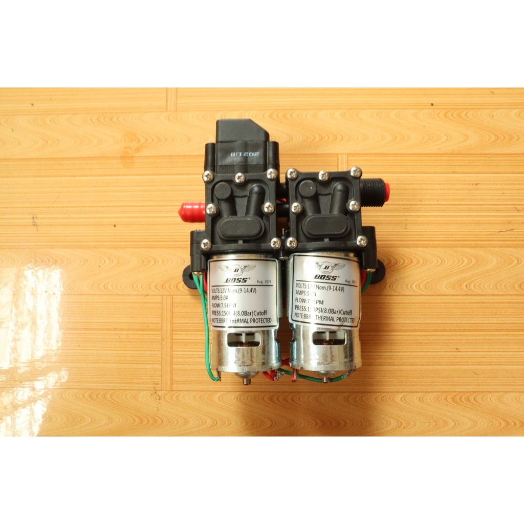 Củ bơm  đôi 12V bình phun thuốc, 2 mutor, tự ngắt khi khóa.