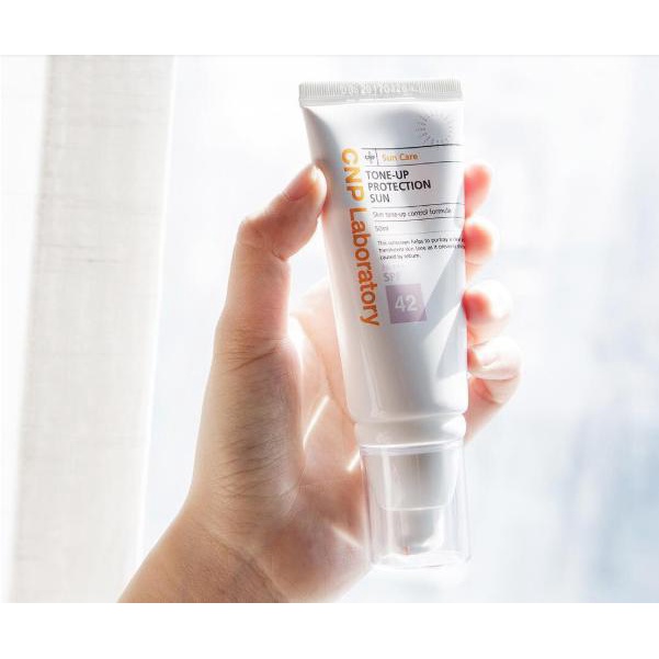 Kem chống nắng nâng tone CNP Laboratory Tone-Up Protection Sun SPF42/PA+++