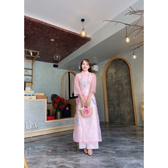 Áo dài cách tân hoa trà