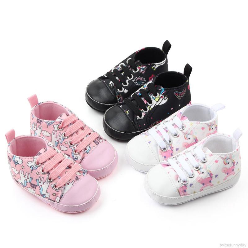 Giày Sneaker tập đi chống trượt cho bé