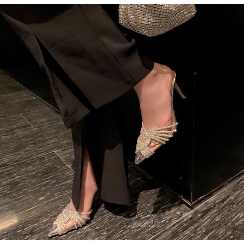 Giày cao gót đá xoắn quai hậu trong suốt Aqua