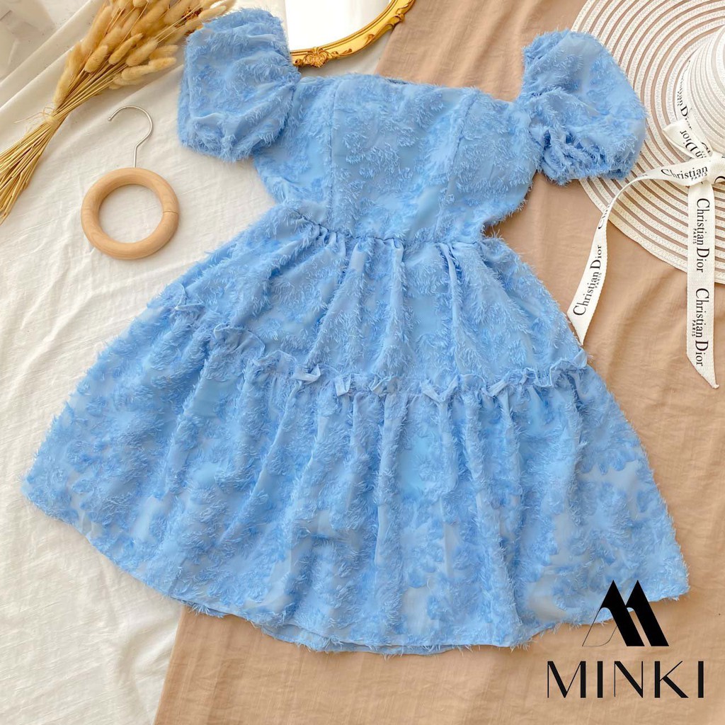 Váy Cổ Vuông Hở Lưng -  100% Lụa Lông Vũ Cao Cấp - 2 màu Xanh - Trắng - Đầm Xòe Tôn Dáng Dáng Yêu | BigBuy360 - bigbuy360.vn