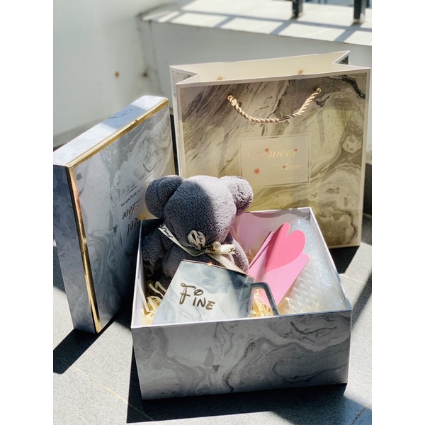 Bộ Cốc Bằng Sứ Sang Chảnh Kèm Khăn Tay Hình Gấu Dễ Thương