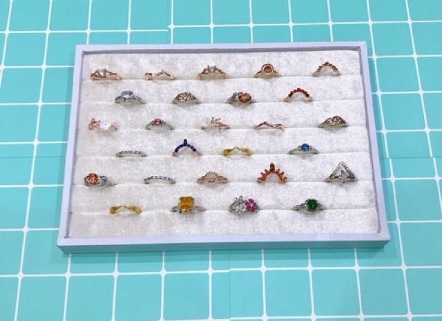 Khay đựng nhẩn bọc nhung