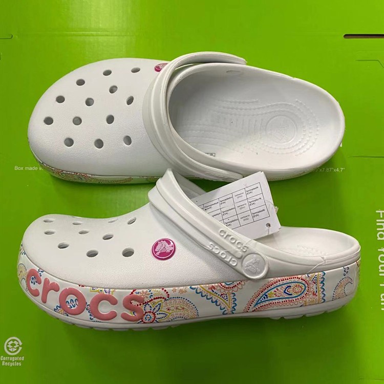 Giày Crocs Đi Biển Đục Lỗ Thiết Kế Dễ Thương Cho Nữ