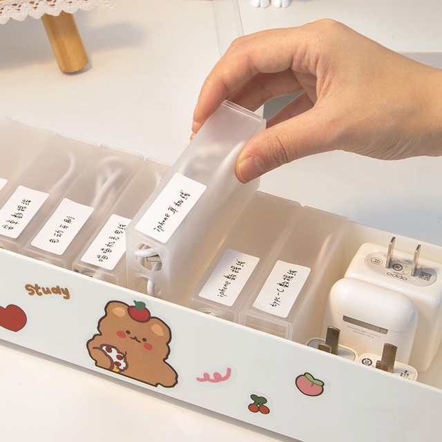 Hộp đựng sắp xếp dây cáp tai nghe để ngăn kéo bàn có nhãn đánh dấu