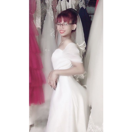 Váy cưới_công chúa trẻ vai phi satin size sm