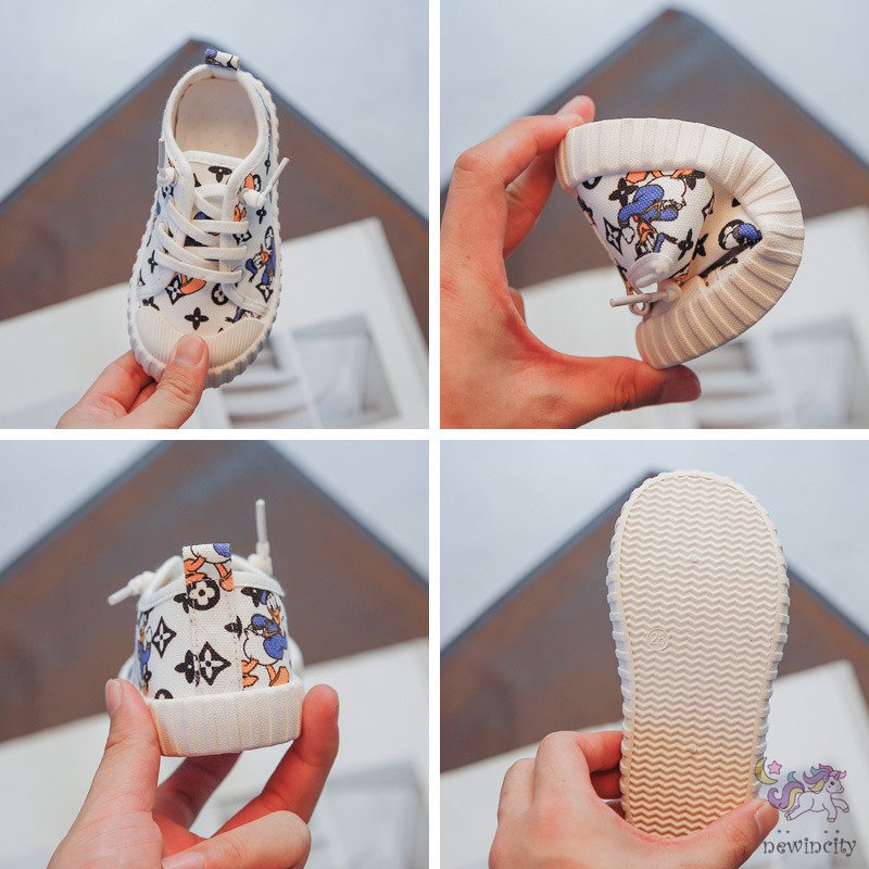 Giày canvas in hình phong cách Hàn Quốc đáng yêu cho bé