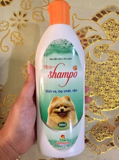Sữa tắm trị ve rận cho chó mèo