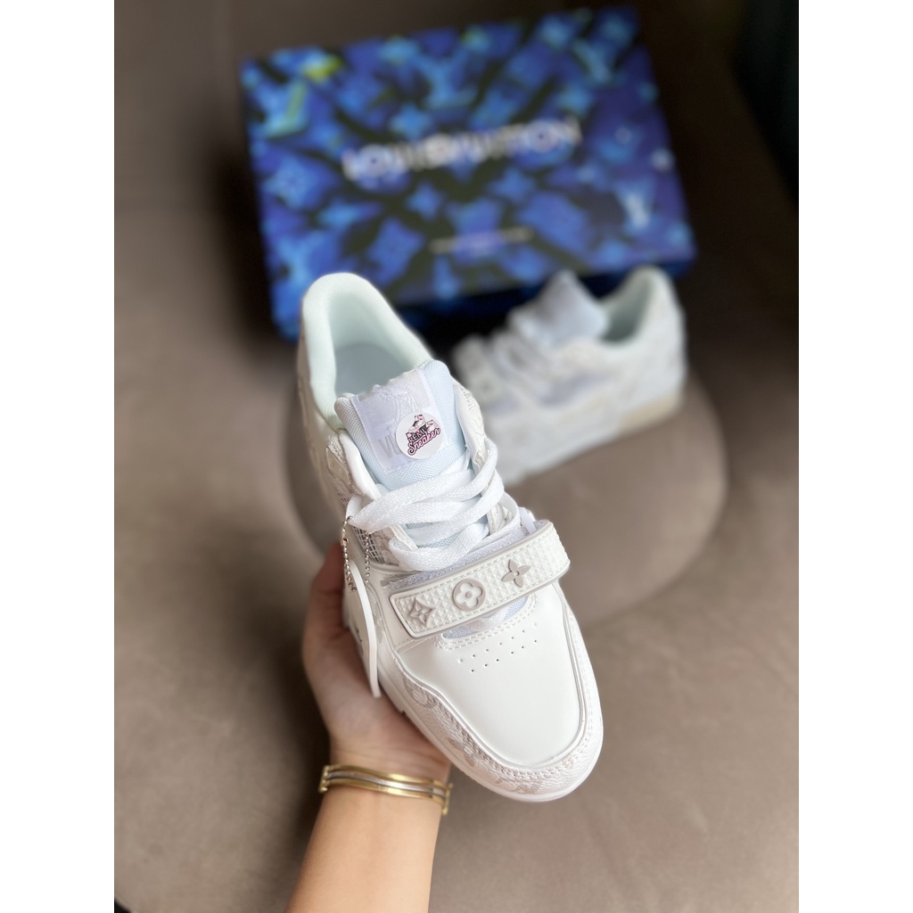 GIÀY THỂ THAO EO VÌ DÁN TRẮNG