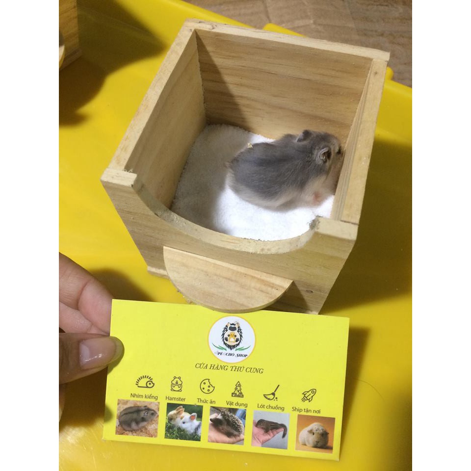 Nhà tắm cát bằng gỗ cho hamster .