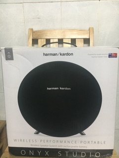 Loa Harman kardon onyx 1