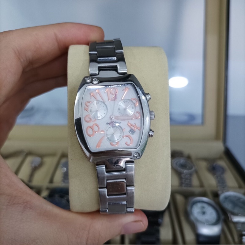 ĐH nữ hiệu Angle heart