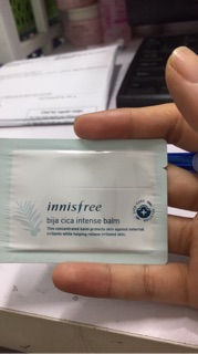 Sample Kem Innisfree Bija Cica intense Balm 1ml