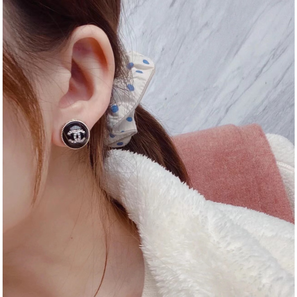 Bông Tai Mạ Bạc 925 Dáng Tròn Phối Hai Màu Đen Trắng Thời Trang 2022