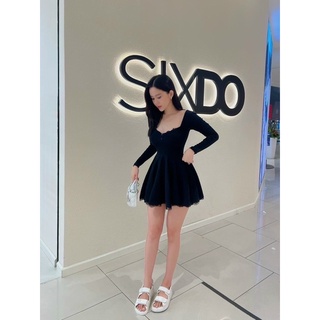 Đầm Xoè Tay Dài Phối Ren Cúc Ngực