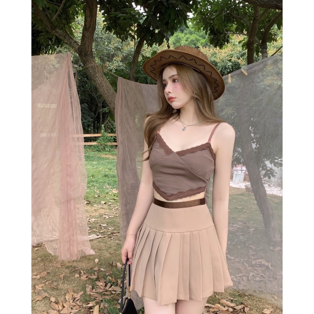 Mocha lace vest short sexy beauty back strap + pure desire high waist slim strap pleated skirt（Order separately）