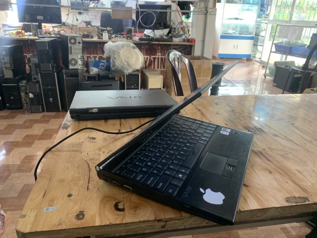 Laptop Sony Vaio VGN-SZ680 đen huyền thoại | BigBuy360 - bigbuy360.vn