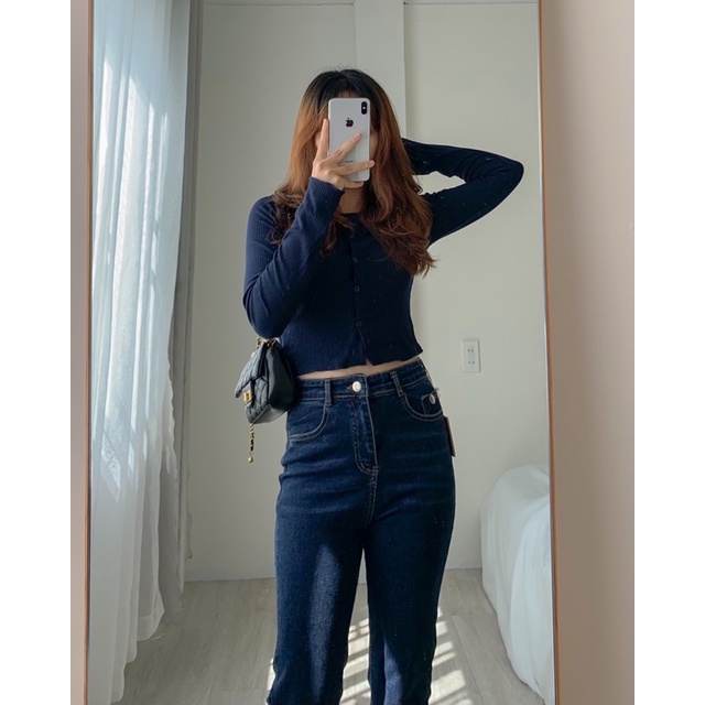 Áo croptop cúc dọc xanh navy