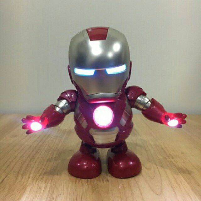 ROBOT IRON MAN NHẢY MÚA