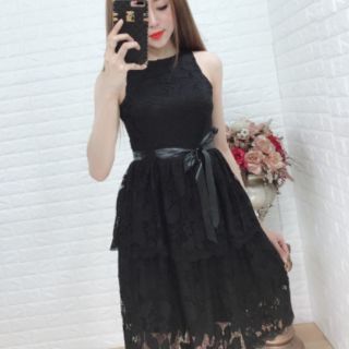 Đầm xoè ren thiết kế cao cấp