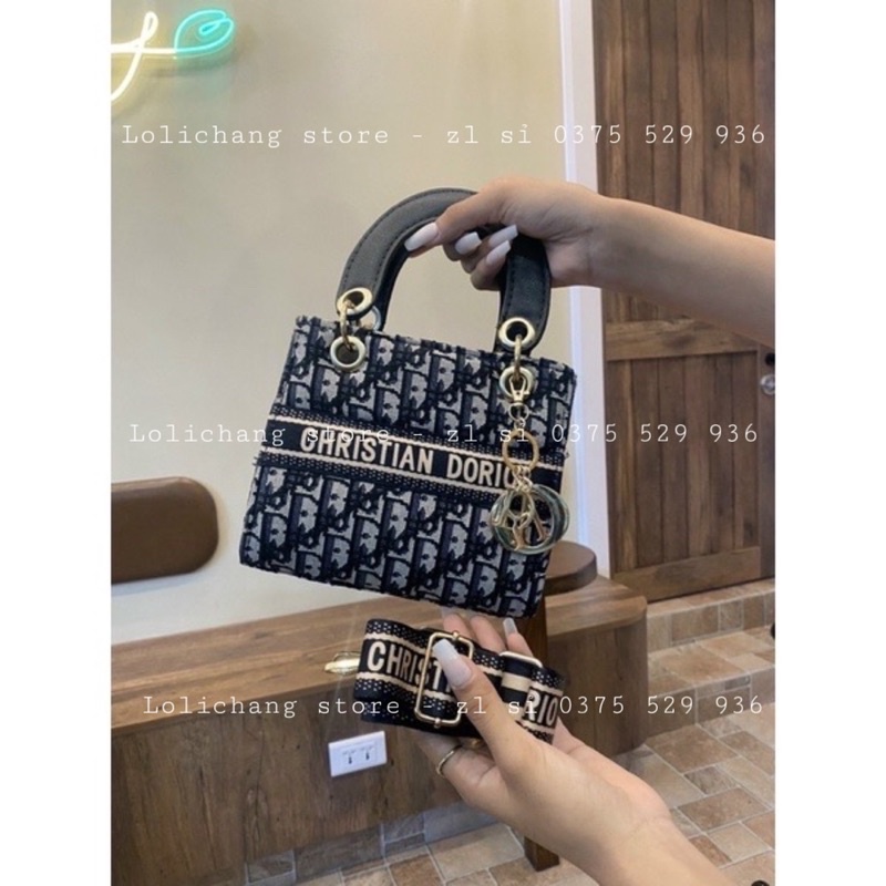 Túi xách nữ, túi hộp in chữ  siêu sang chảnh kèm