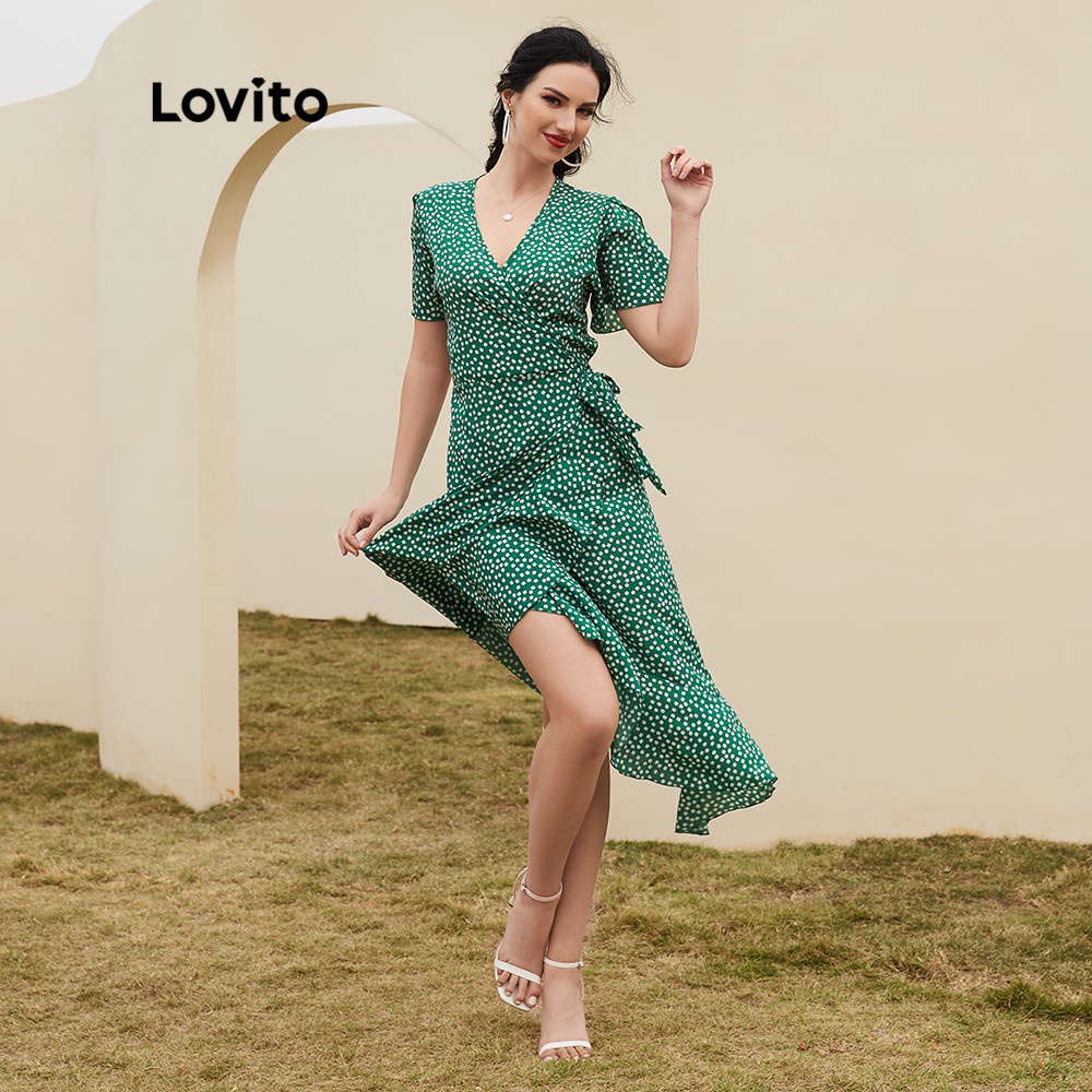 Lovito Đầm cổ chữ V xẻ sâu họa tiết chấm bi phong cách Boho màu xanh lá L12014 | BigBuy360 - bigbuy360.vn