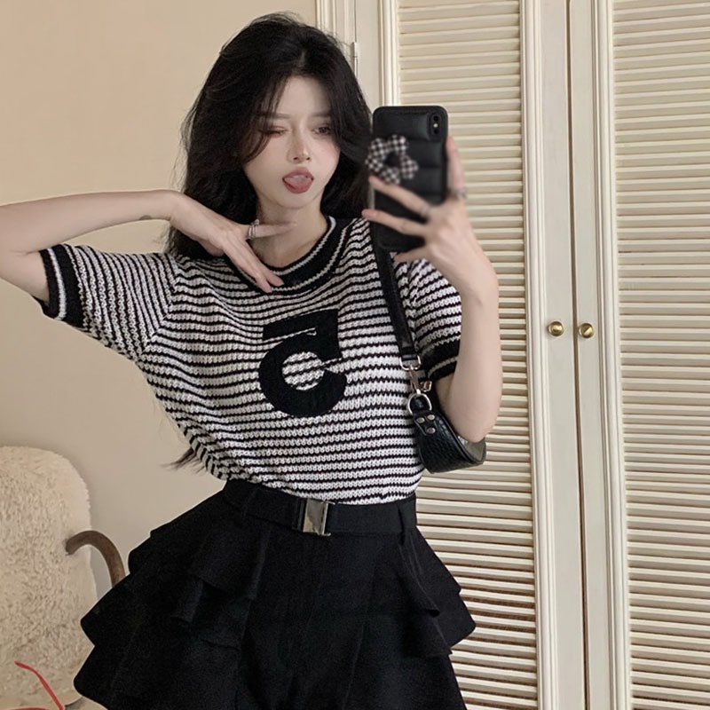 Áo Thun Dệt Kim Tay Ngắn Dáng Ôm Kẻ Sọc Màu Sắc Tương Phản Co Giãn Phong Cách Hàn Quốc